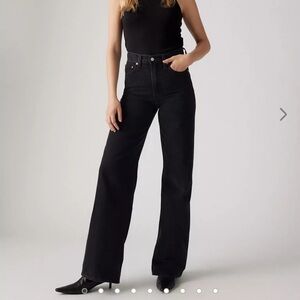 Levi's Women's Black Flare Jeans